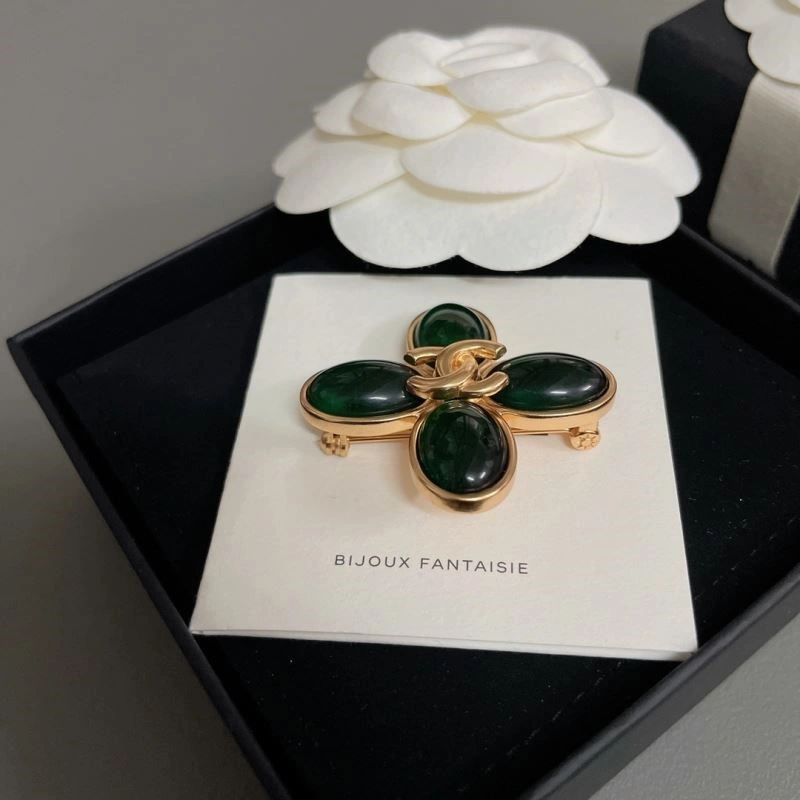 ComfortFit Chanel Brooches 224331