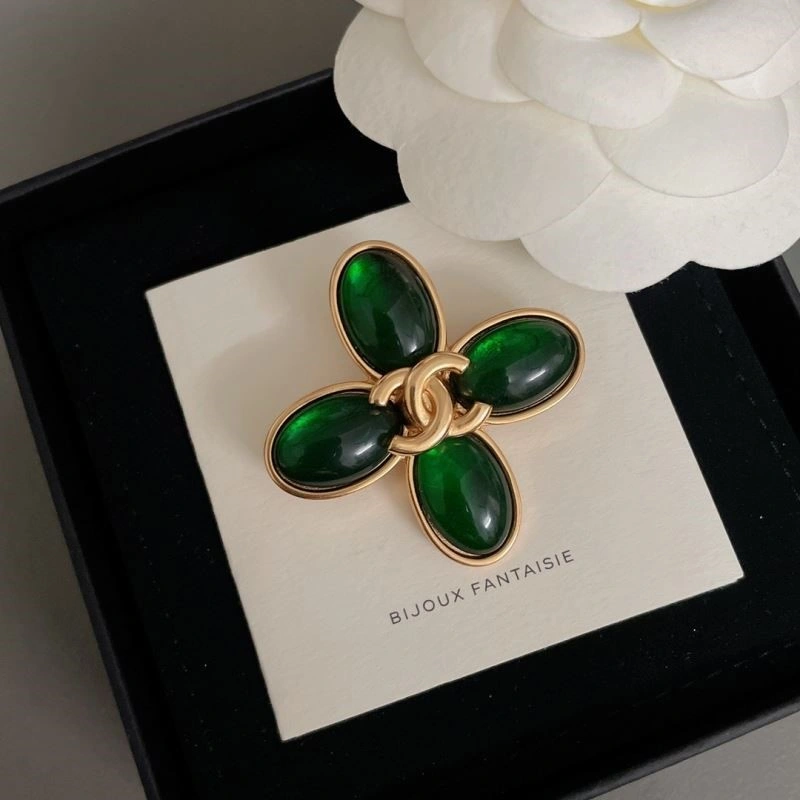 ComfortFit Chanel Brooches 224331