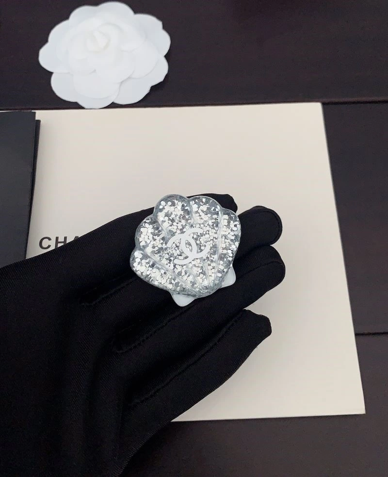 Vibrant Chanel Brooches 224316