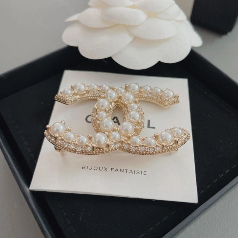 Chanel Brooches Lightweight 223197