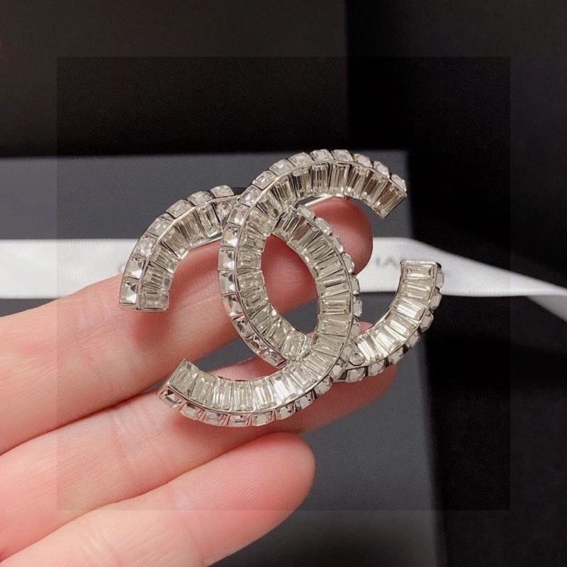 Stretchable Chanel Brooches 223186