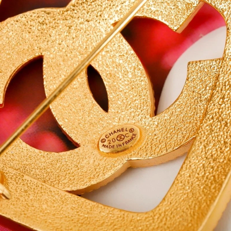 Sophisticated Chanel Brooches 223191