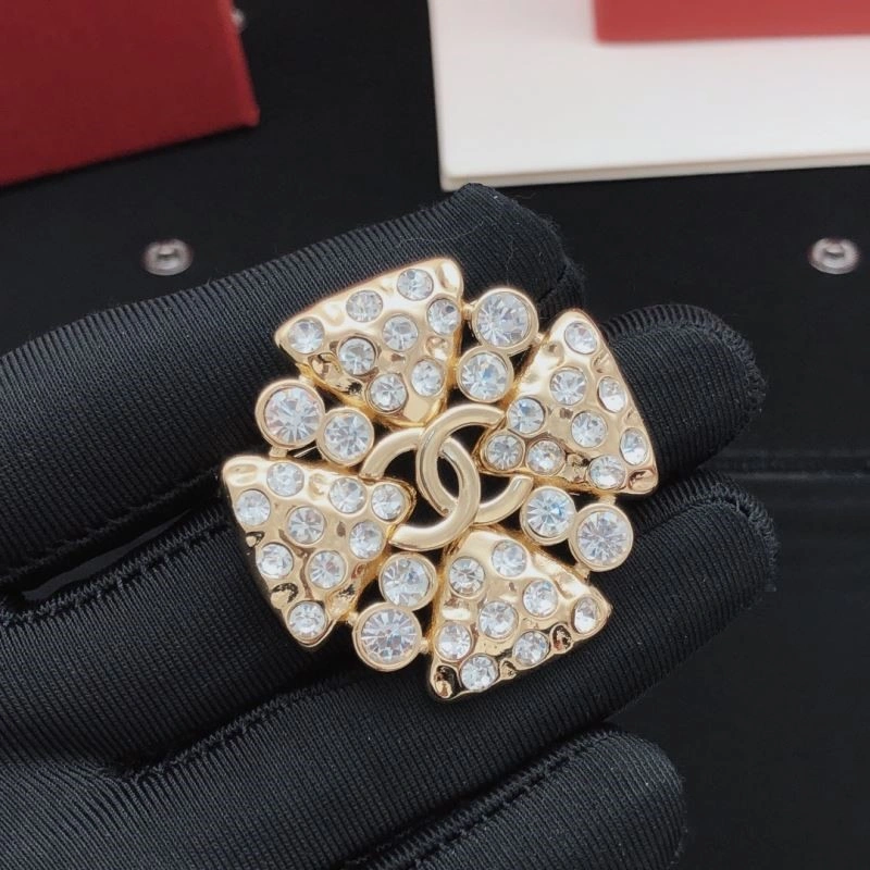Chanel Brooches Packable 223184