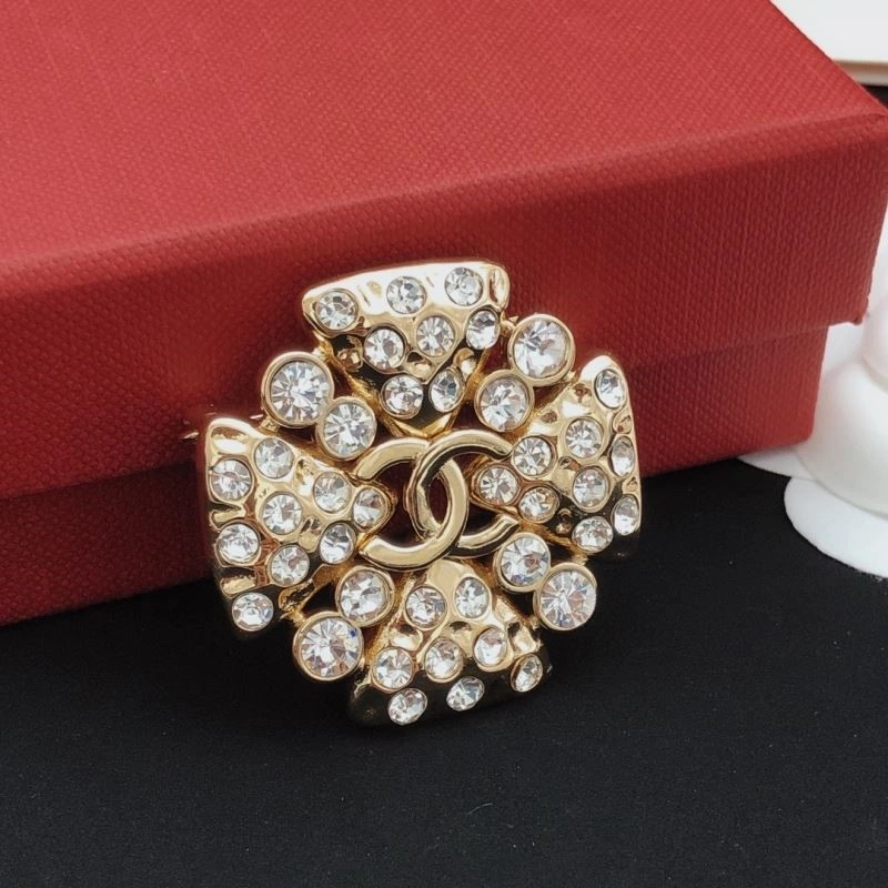Chanel Brooches Packable 223184