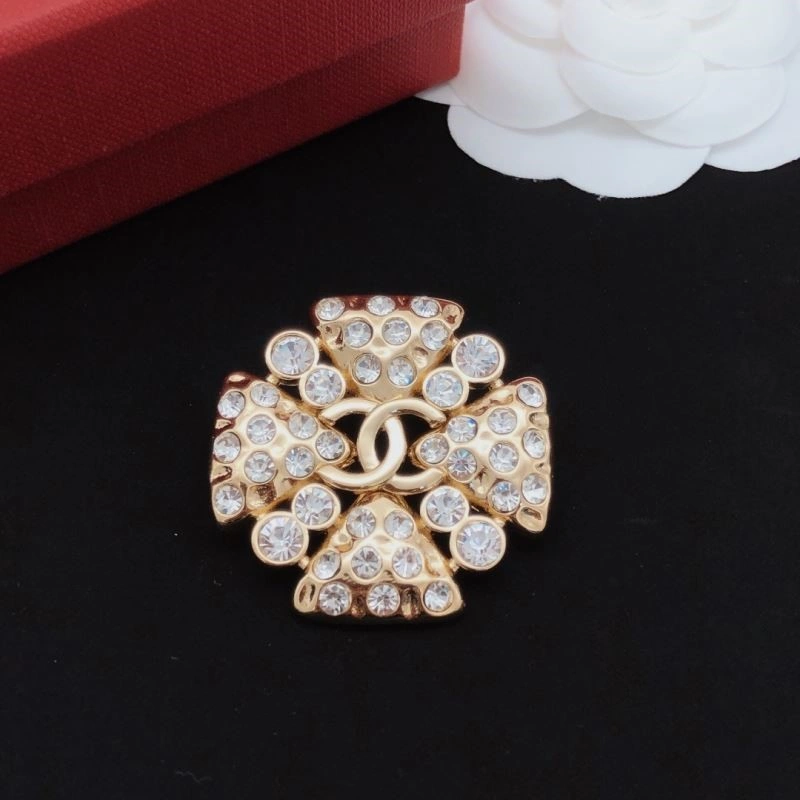 Chanel Brooches Packable 223184