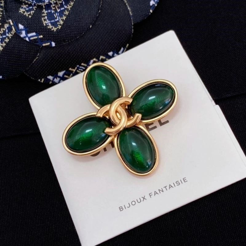 Modern Chanel Brooches 223182