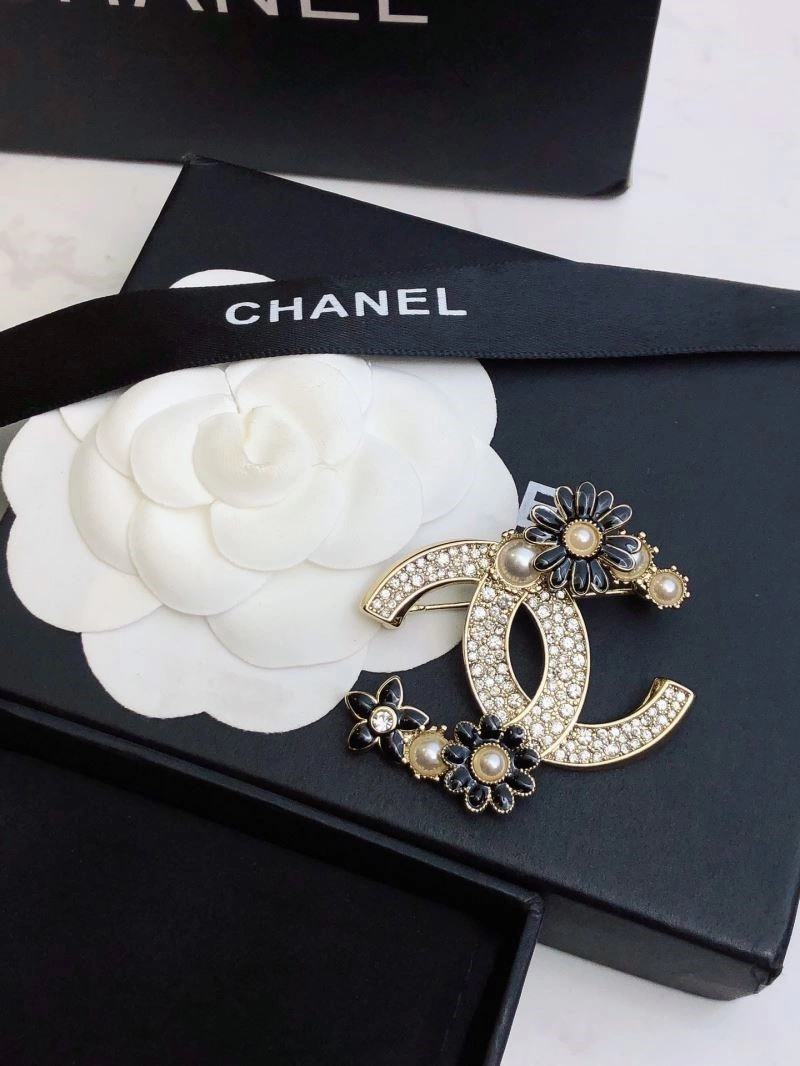 Chanel Brooches WaterResistant 223175