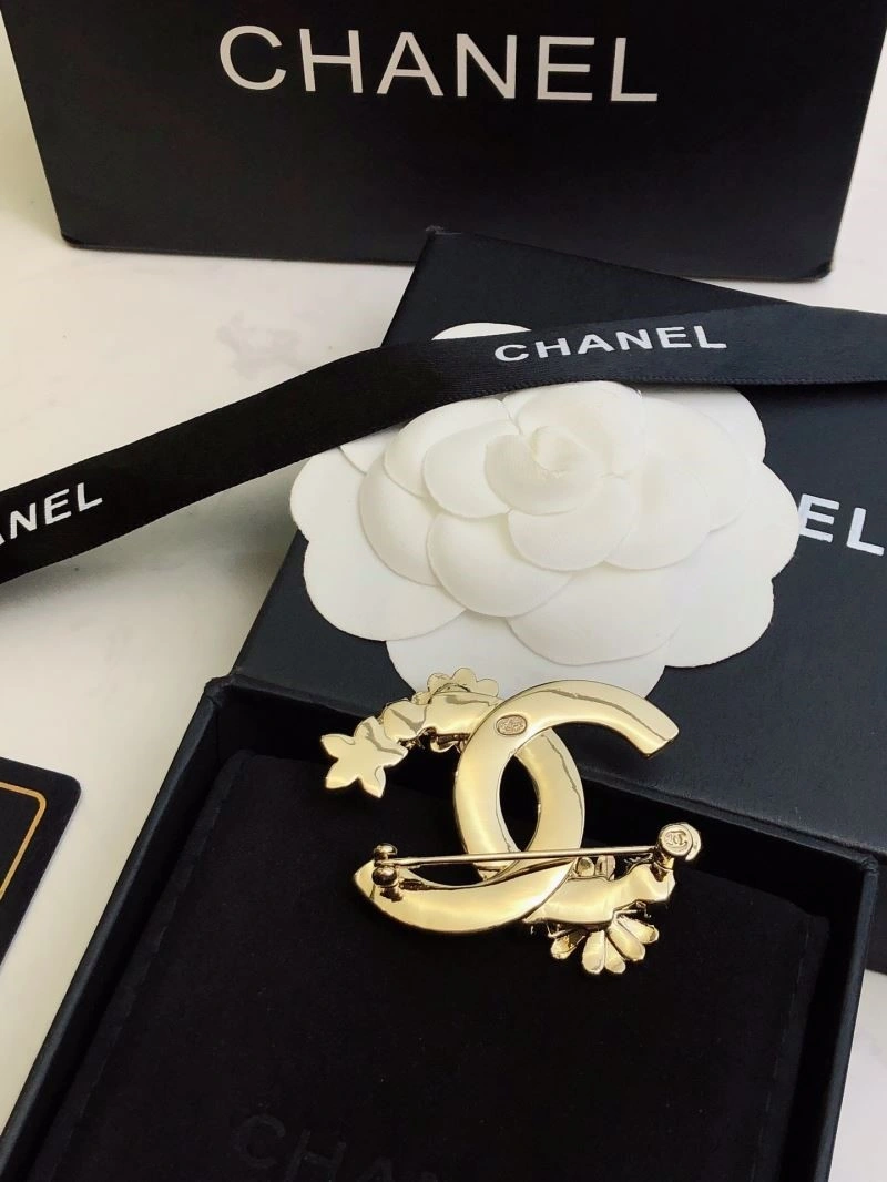 Chanel Brooches WaterResistant 223175