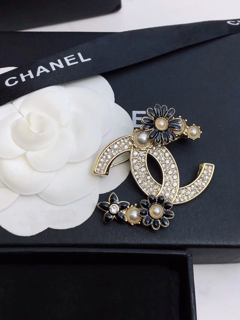 Chanel Brooches WaterResistant 223175