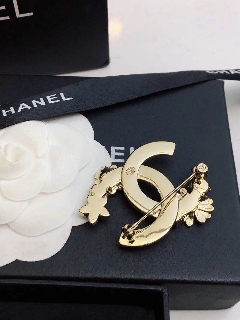 Chanel Brooches WaterResistant 223175