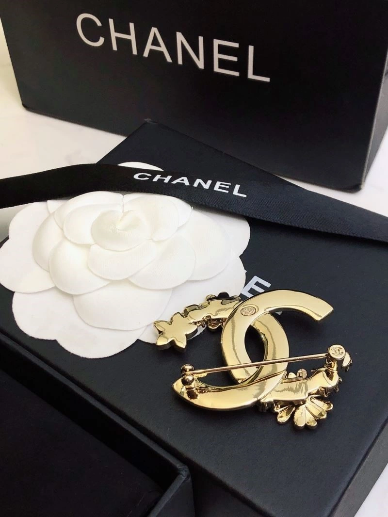 Chanel Brooches WaterResistant 223175