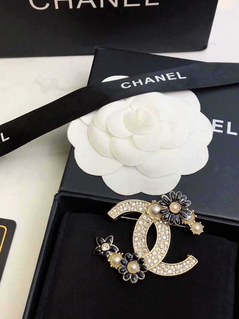 Chanel Brooches WaterResistant 223175