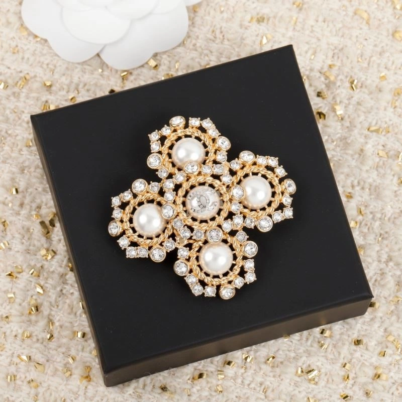 AllSeason Chanel Brooches 223163