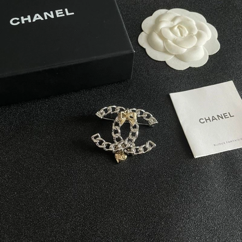 Chanel Brooches Sporty 223171
