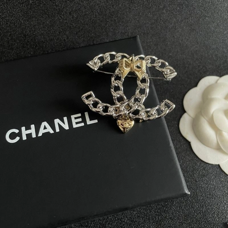 Chanel Brooches Sporty 223171