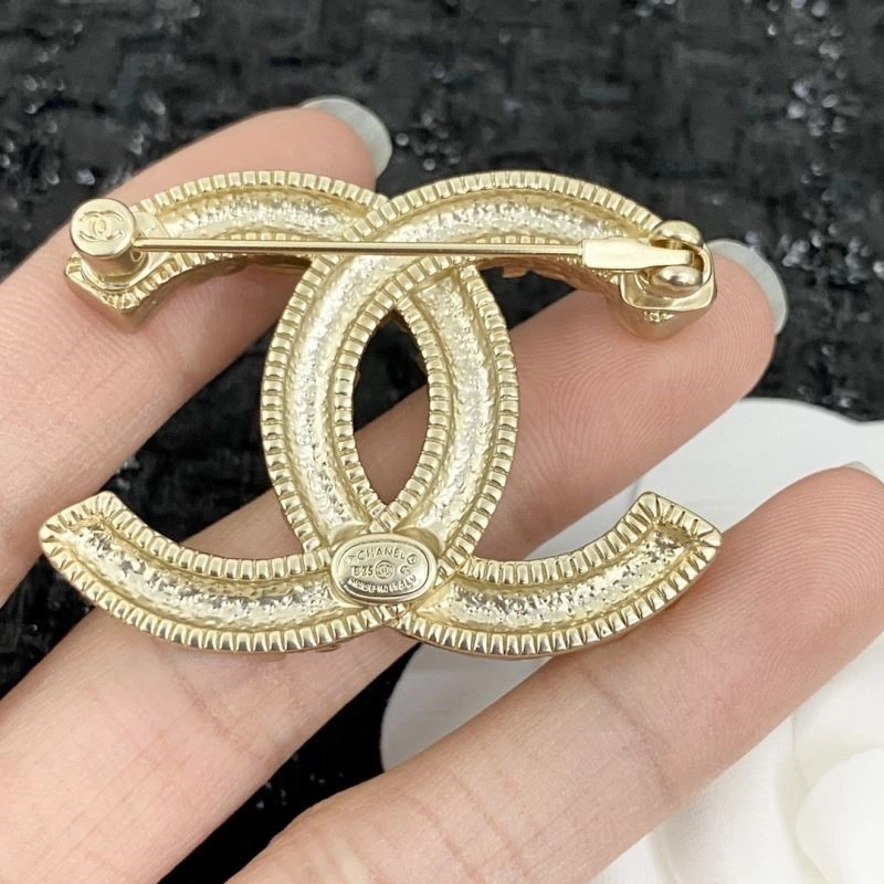 Chanel Brooches Premium 223165