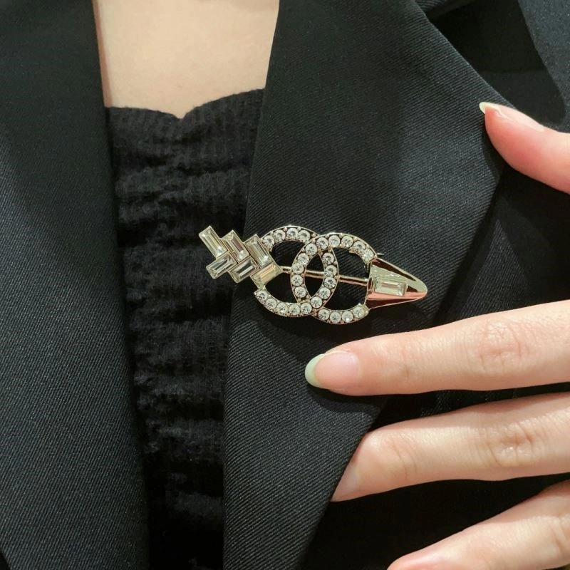 Chanel Brooches Neat 223179