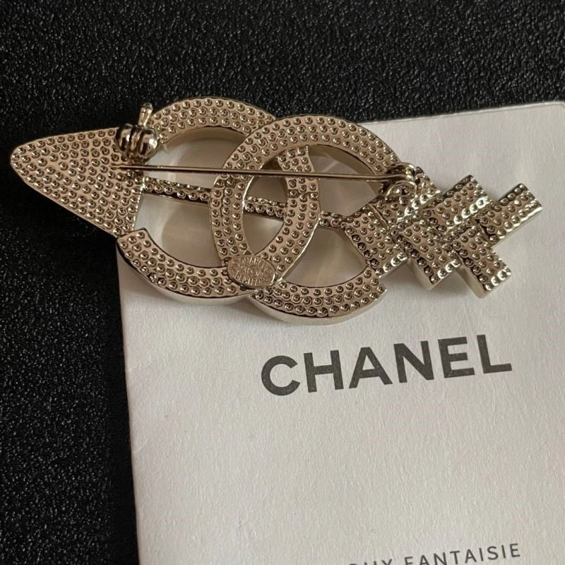Chanel Brooches Neat 223179