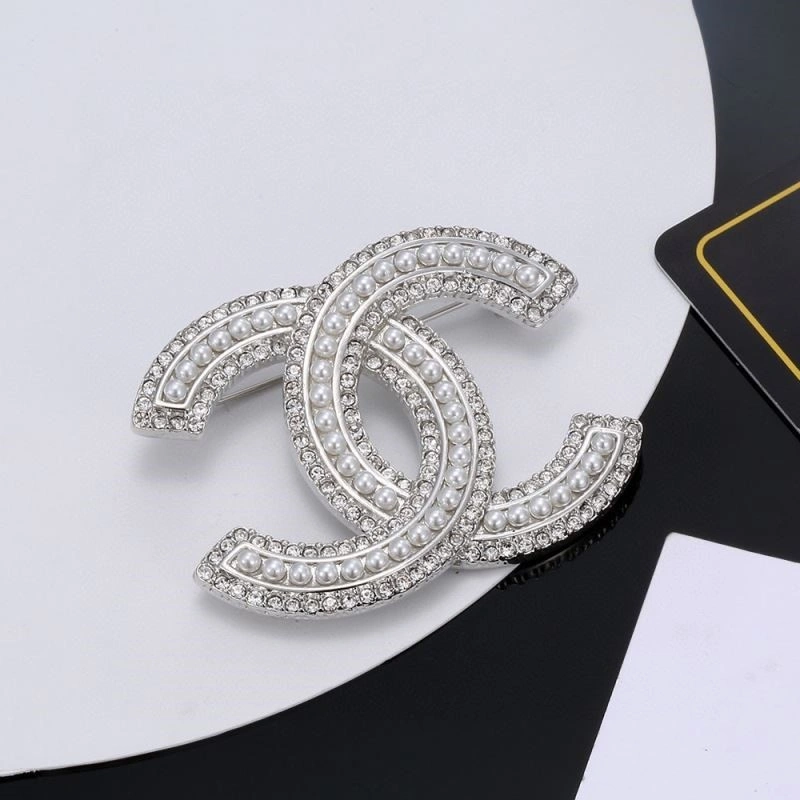 Chanel Brooches FreshLook 223216
