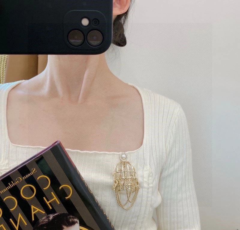 Chanel Brooches Timeless 223173