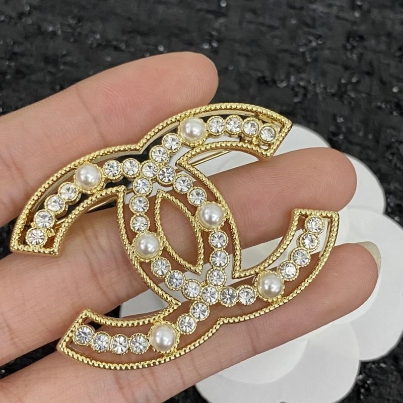 FastDry Chanel Brooches 223208