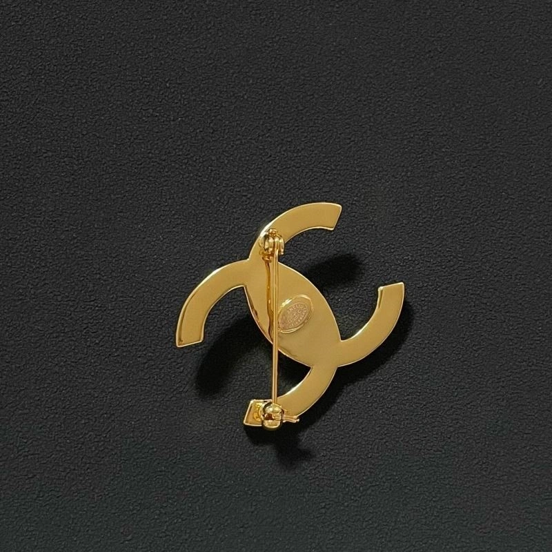 Chanel Brooches MultiPurpose 223161