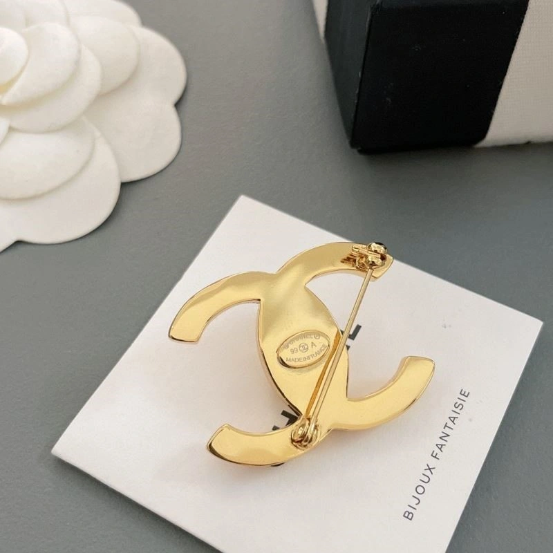 Chanel Brooches MultiPurpose 223161