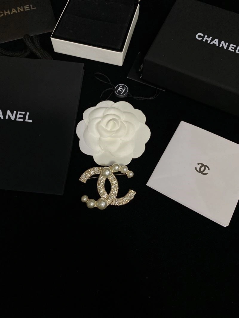 Chanel Brooches WrinkleFree 223147