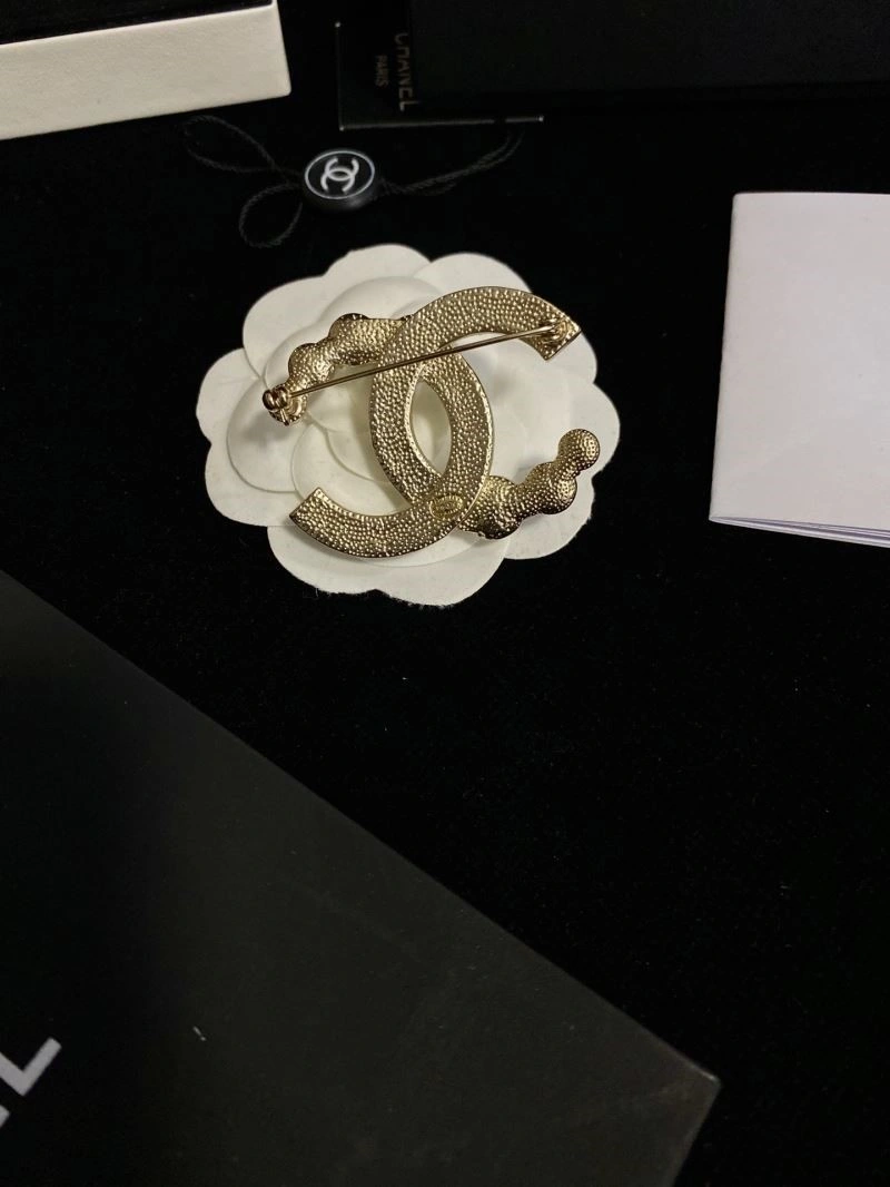 Chanel Brooches WrinkleFree 223147