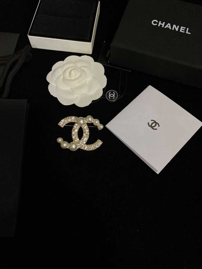 Chanel Brooches WrinkleFree 223147