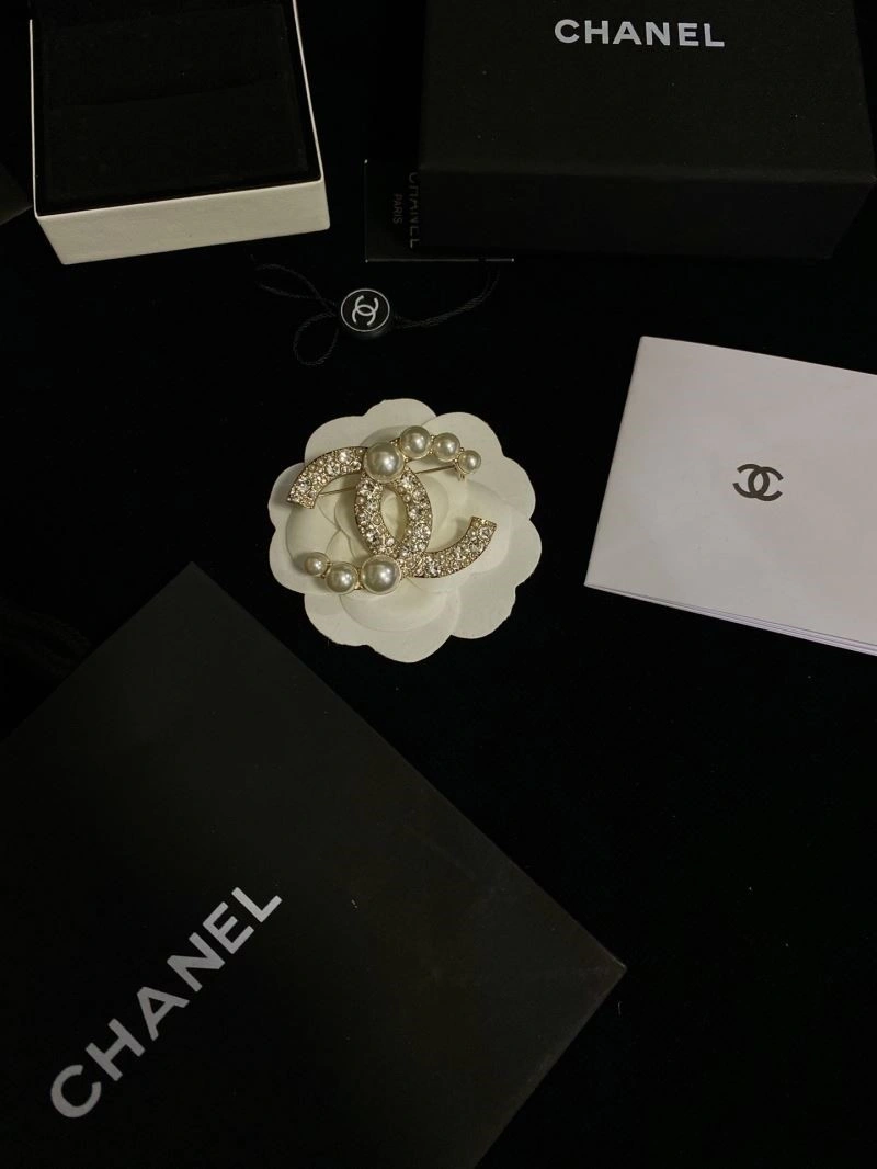 Chanel Brooches WrinkleFree 223147