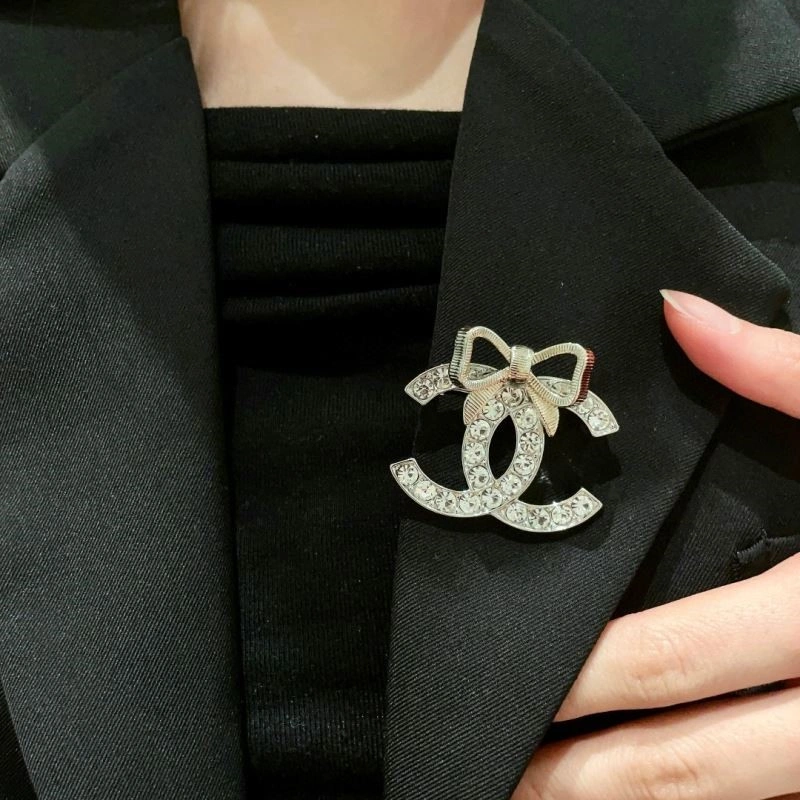 Chanel Brooches WrinkleFree 223152