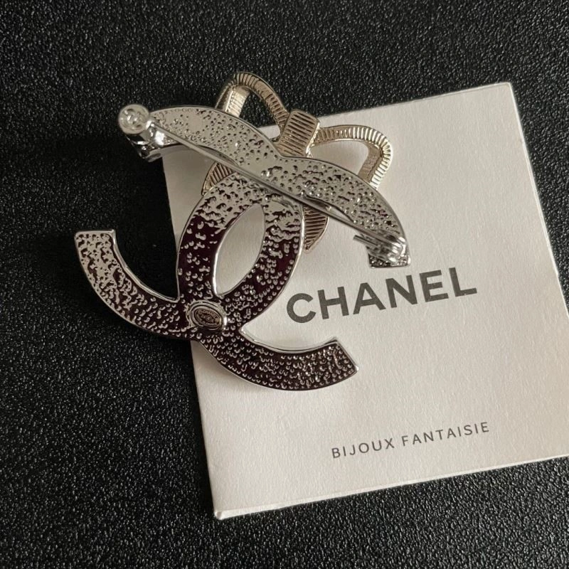 Chanel Brooches WrinkleFree 223152