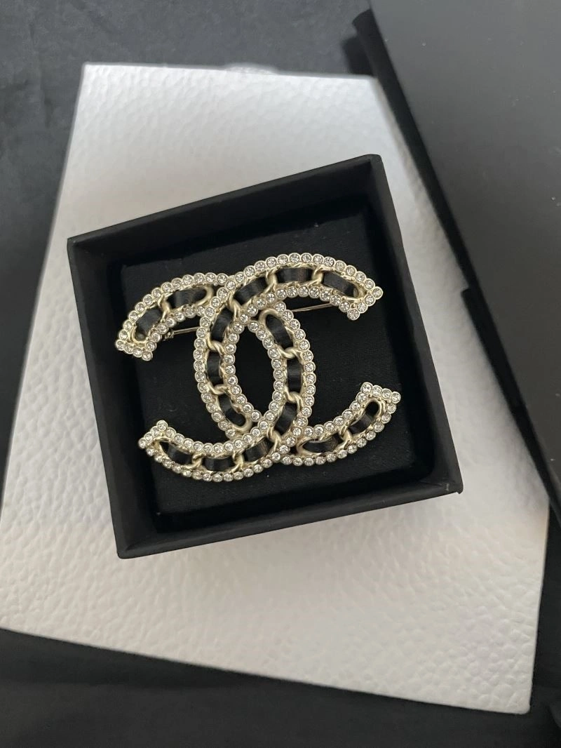 Chanel Brooches TimelessDesign 223153