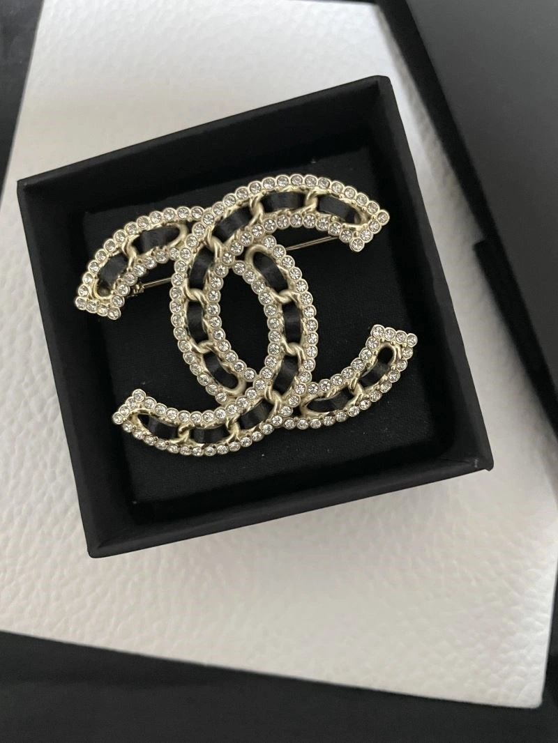 Chanel Brooches TimelessDesign 223153
