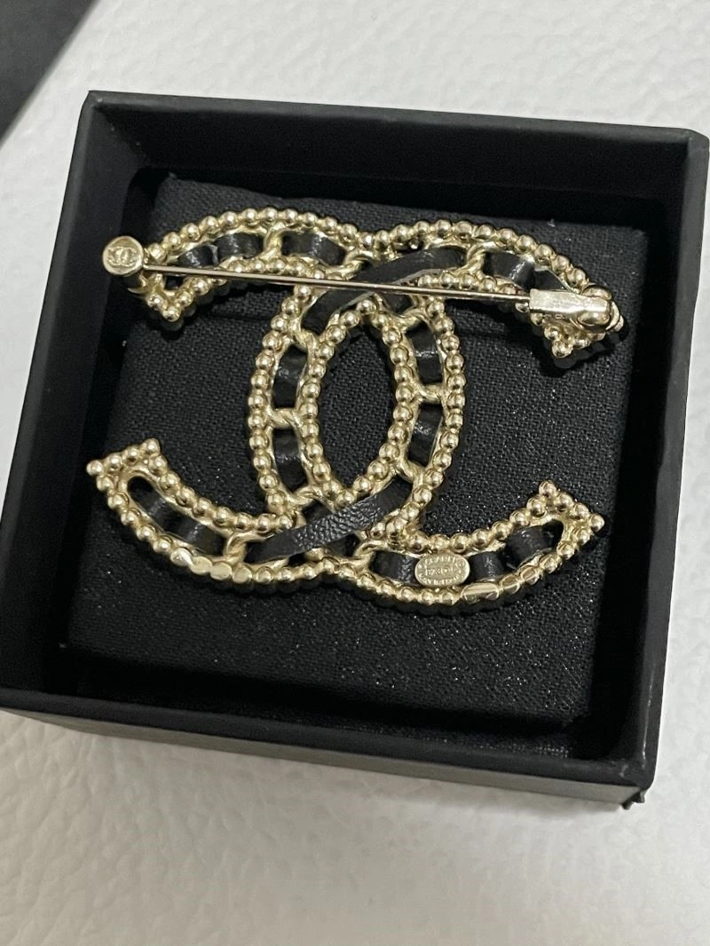 Chanel Brooches TimelessDesign 223153