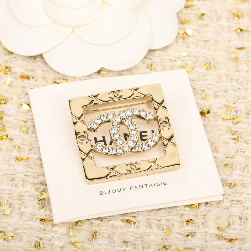 Chanel Brooches Resilient 223149
