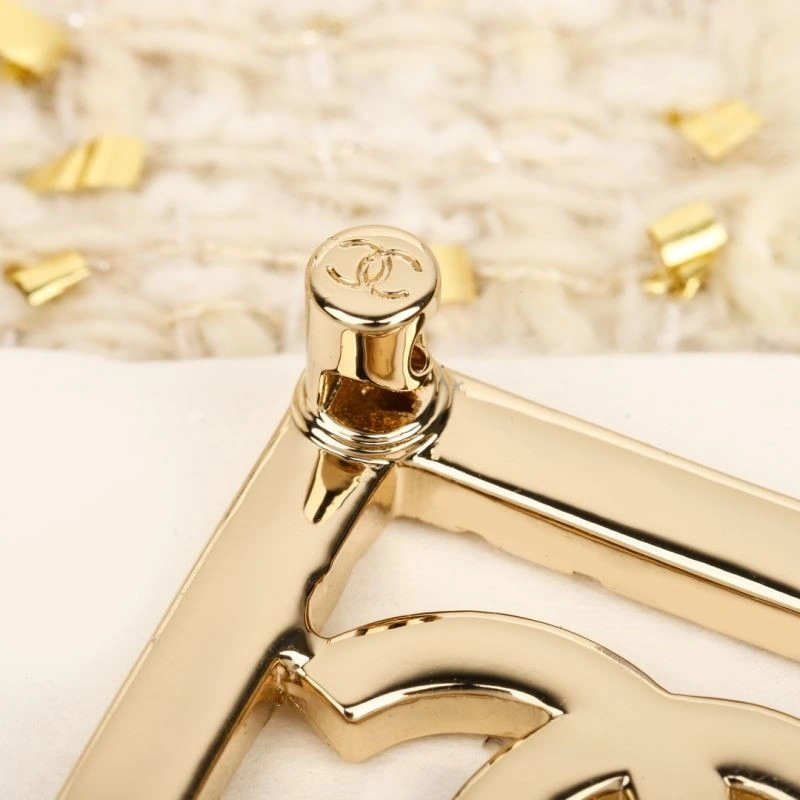 Chanel Brooches Resilient 223149