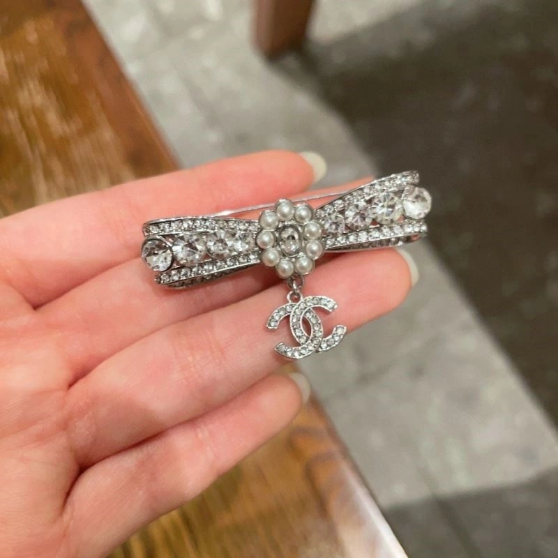 Chanel Brooches Comfortable 223130