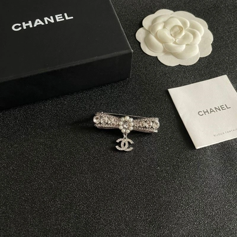 Chanel Brooches Comfortable 223130