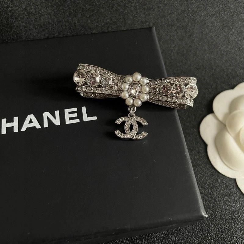 Chanel Brooches Comfortable 223130