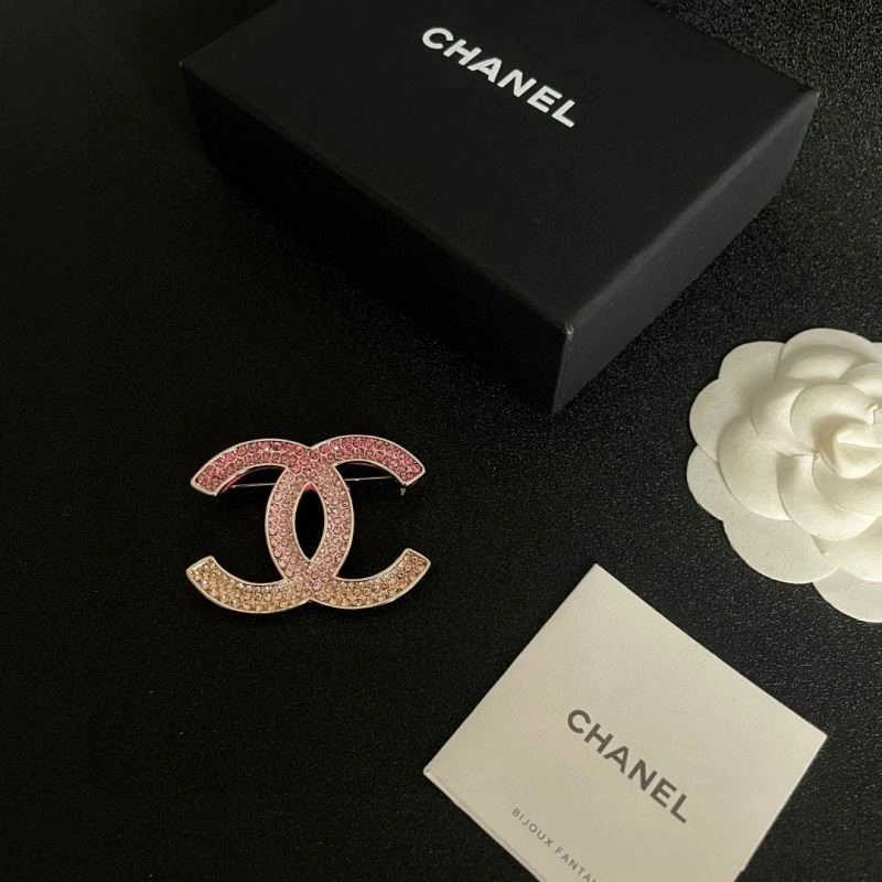 Chanel Brooches Packable 223128