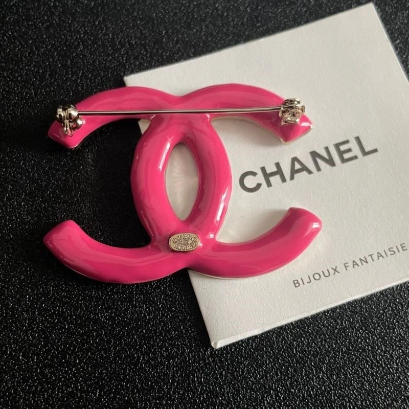 Chanel Brooches Packable 223128