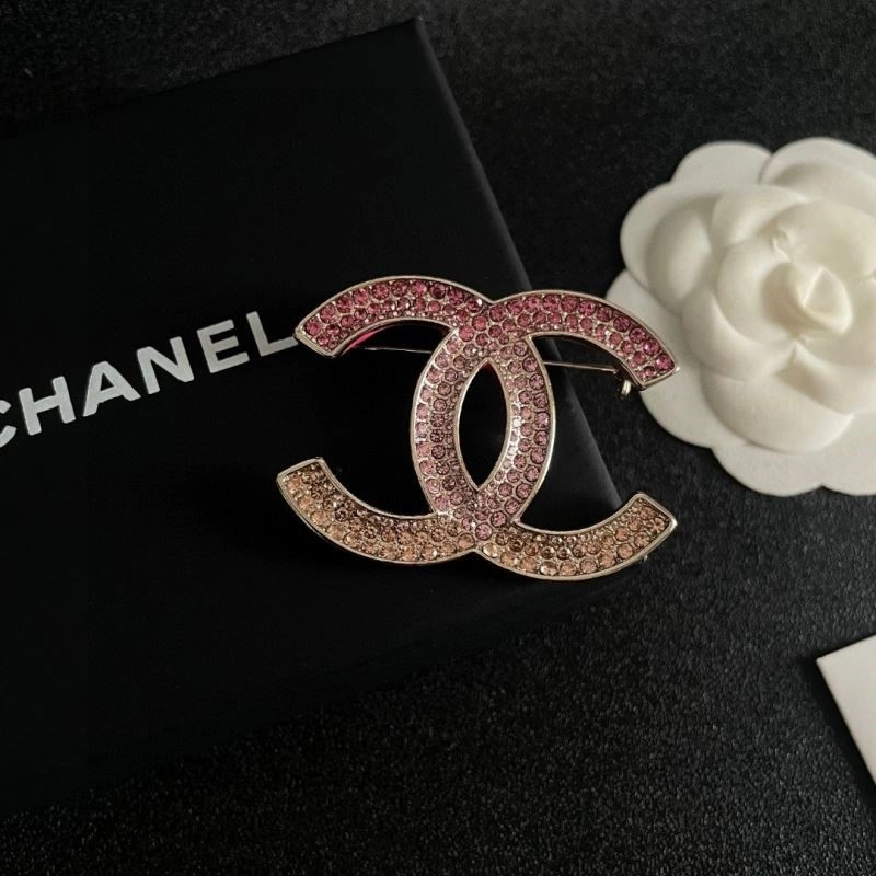 Chanel Brooches Packable 223128