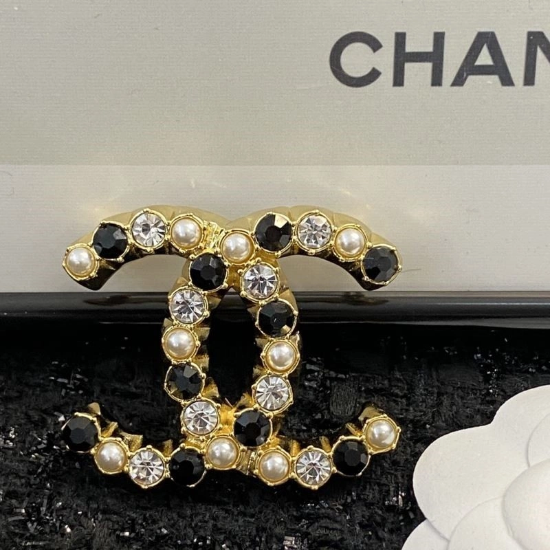 Chanel Brooches Tailored 223236
