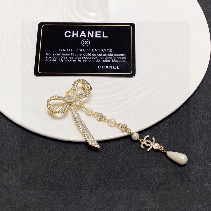 Chanel Brooches TechFriendly 223131