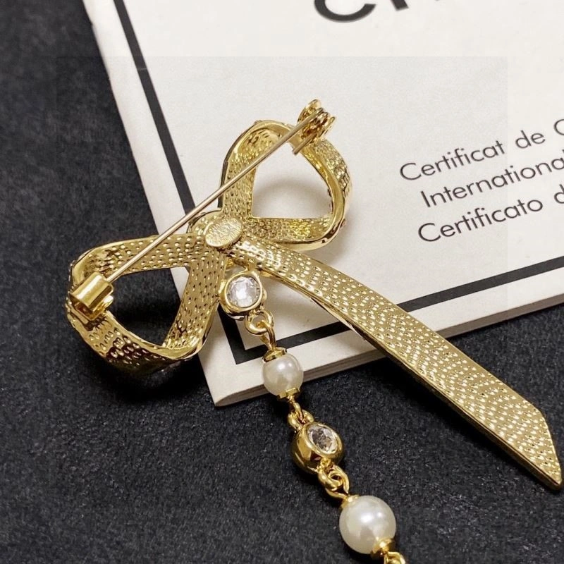 Chanel Brooches TechFriendly 223131