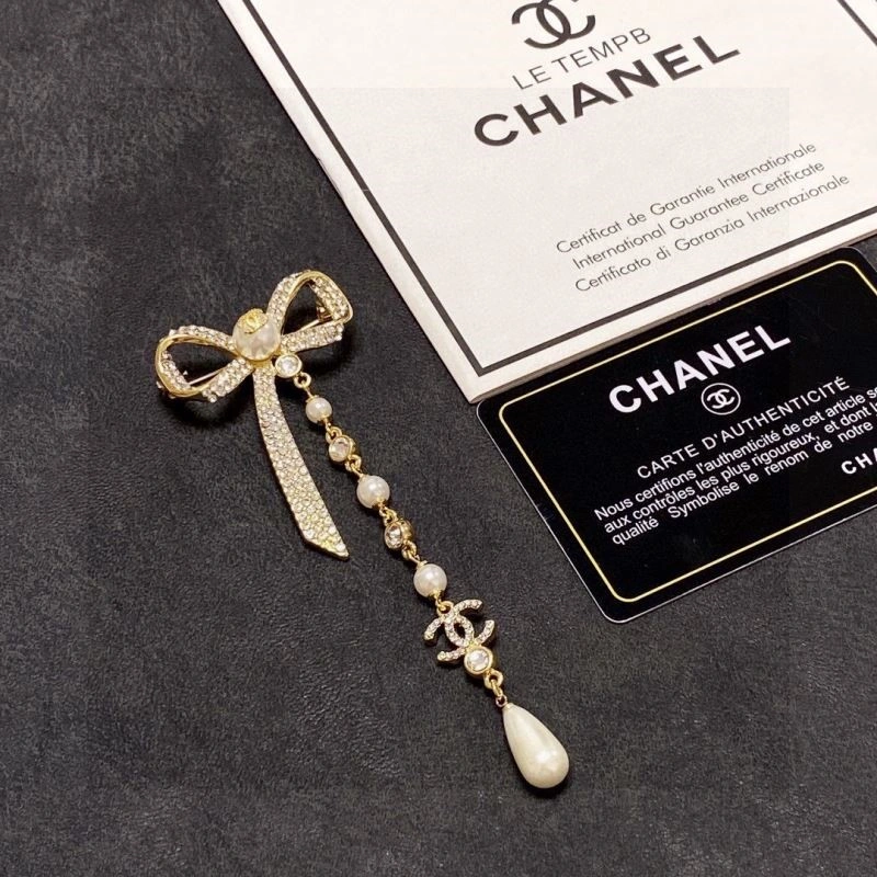 Chanel Brooches TechFriendly 223131