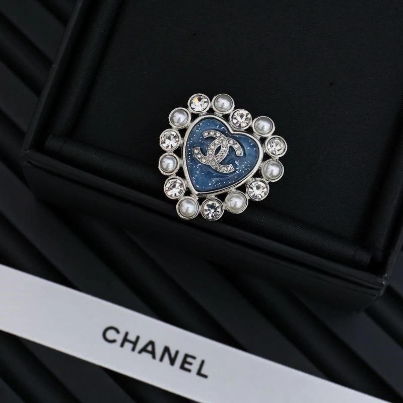 Chanel Brooches Supportive 223125