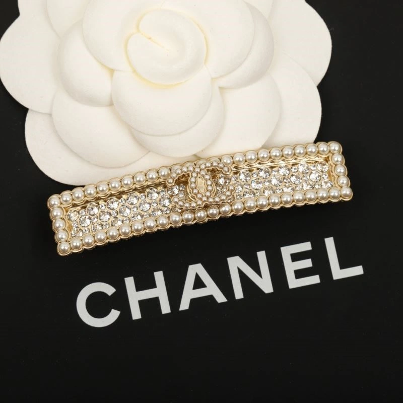 Durable Chanel Brooches 223138